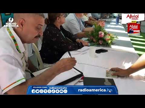 Realizan nombramientos de docentes y otorgamiento de plazas en La Ceiba / Radio América