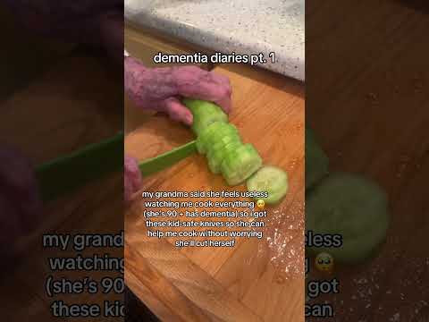 Helping Grandma Stay Independent in the Kitchen with Safety Knives #dementia