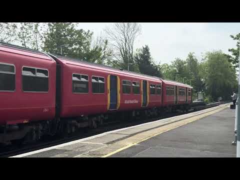 Class 455 - South Western Railway - Leatherhead Station - 1st May 2024