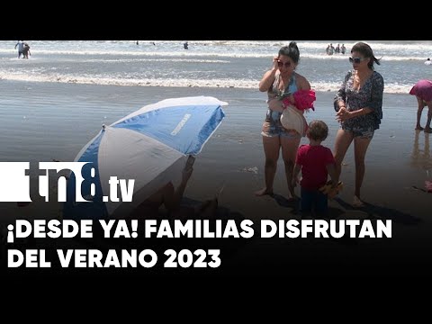 Familias de Managua disfrutan en Pochomil durante este verano 2023 - Nicaragua