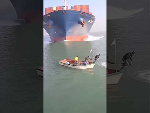 GIANT SHIP Hits Fishing Boat! 🚢⚓#shorts