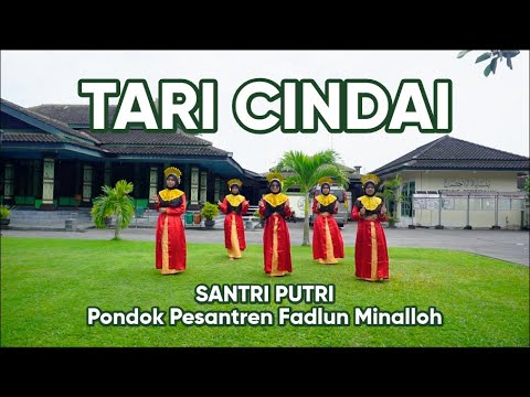 Tari Cindai oleh santri PP. Fadlun Minalloh Komplek 2 (Putri)