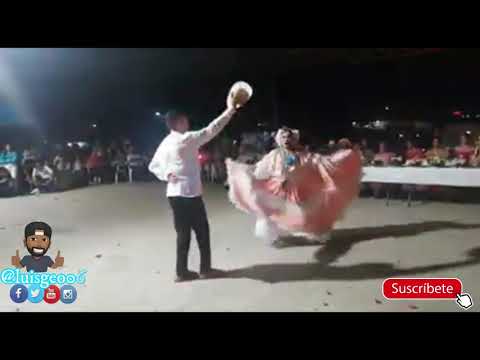 El Gallo y la  Gallina, Baile típico de Panamá