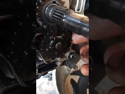 oil pump Garari problem#hero #oil #automobile #video