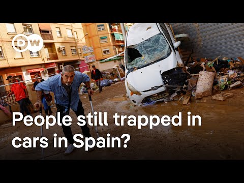 Spain: Death toll passes 200 as thousands travel to help with clean up effort | DW News