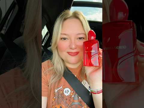 De mis perfumes favoritos ! Si passione red musk 🍓🥛✨❤️ #perfume #perfumada 😍🥰