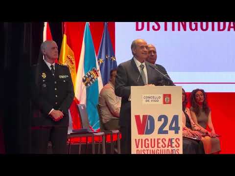 Francisco Pardo Piqueras DGP se pronuncia tras recibir la Policía Nacional la medalla de oro de Vigo