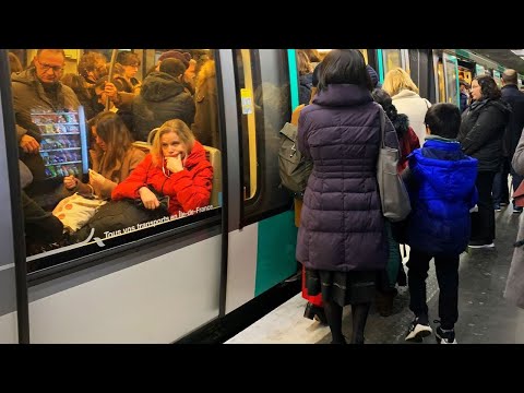 Agression antisémite dans le métro parisien par des membres du groupuscule d'ultra-gauche La Jeu…