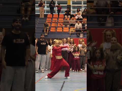 Les presento a Rubi 😱 miren como bailó mi coreo nueva del tour