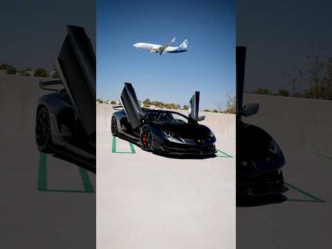 COUNT THE PLANES🖤✈️ #lamborghiniaventador #edit #shorts