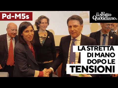 Conte e Schlein, stretta di mano al convegno. La segretaria Pd: “Come va tra noi? Sempre bene"