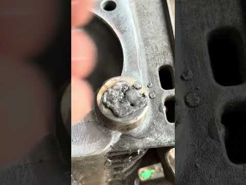 Old school technique <strong>broken</strong> bolt removal😱🇺🇸 #trending #automobile #usa #diy #mechanic #trend