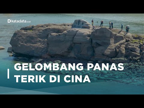 Kekeringan Landa Cina, Patung Berusia 600 Tahun Muncul di Sungai Yangtze | Katadata Indonesia