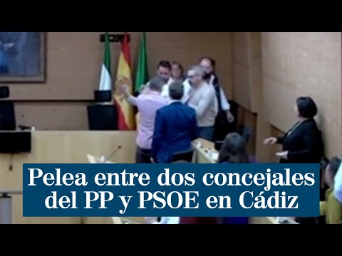 Pelea entre dos concejales del PP y PSOE en el pleno del Ayuntamiento de El Puerto de Santa María