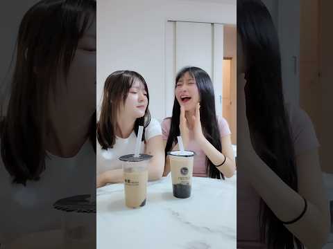 My crazy older sister can't drink tapioca drinks.　頭のおかしい姉はタピオカドリンクが飲めない。정신이 이상한 언니는 타피오카 음료를 마실 수 없다
