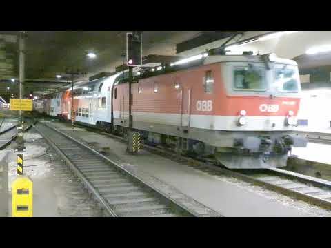 REX 2128 mit 1144er-Sandwich in Wien FJBf
