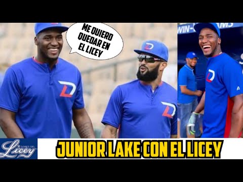 Junior Lake con los Tigres del Licey - Junior Lake se deja ver muy feliz al estar jugando el licey