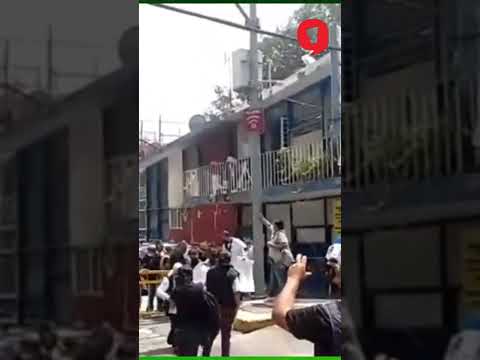 Un sismo de magnitud 7,4 sacude el centro de México