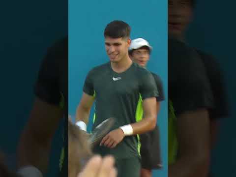 Ball Kid IN AWE of Carlos Alcaraz! 🤣🤩