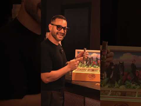 30 years of La Flor Dominicana captured in a single piece