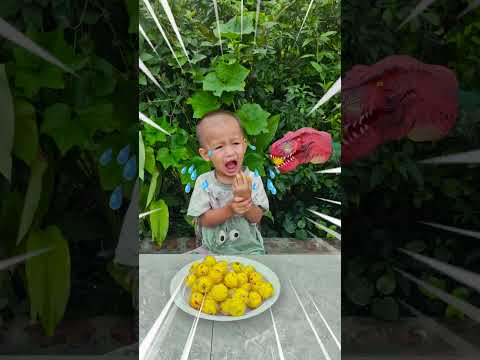 cute baby and dinosaur! p44 🦖🤣👶