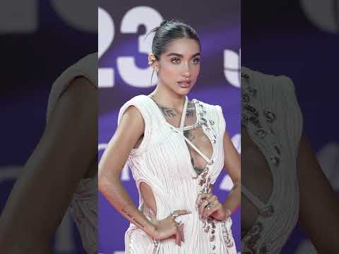 María Becerra: su look para los Latin Grammy #latingrammy