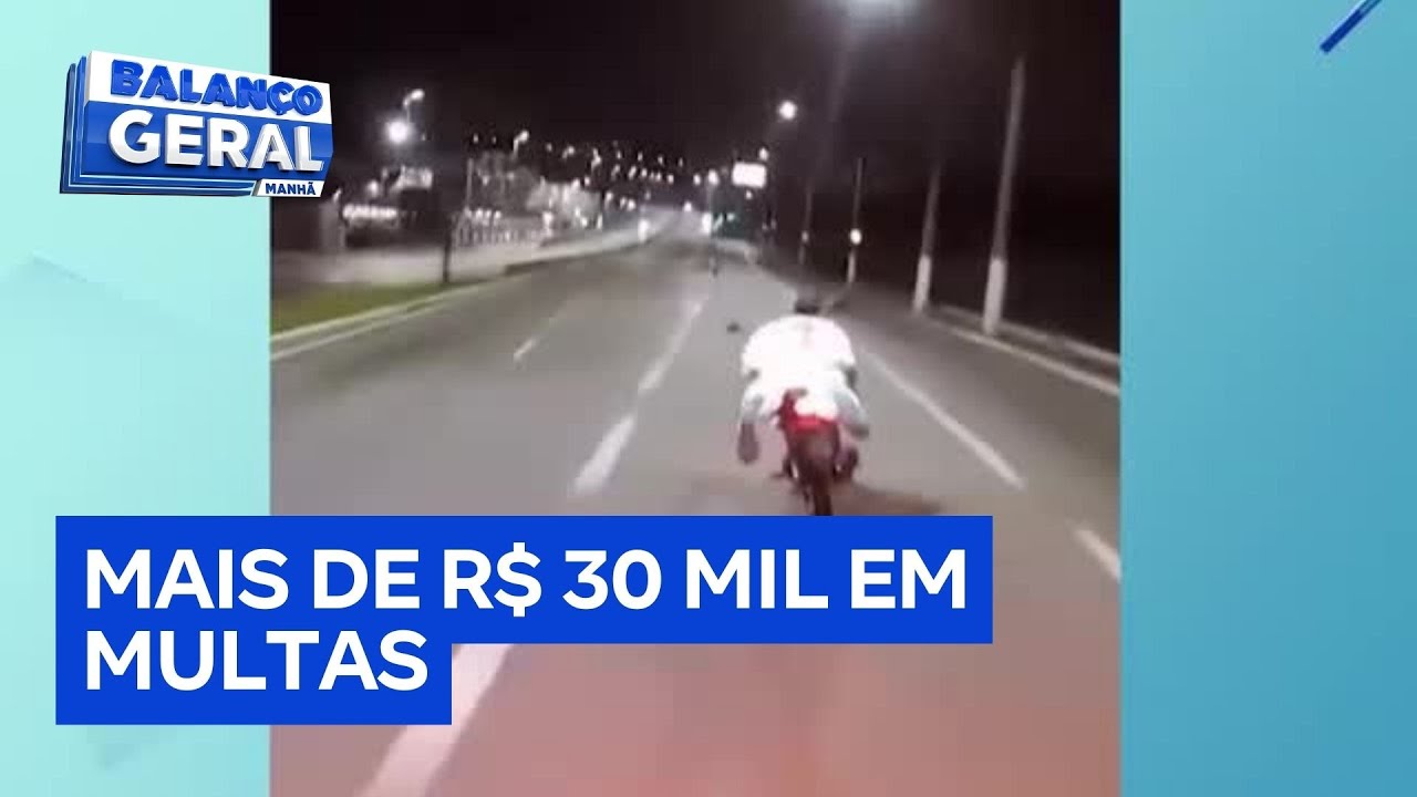 Motociclista faz manobras perigosas para fugir da GCM mas acaba preso em SP