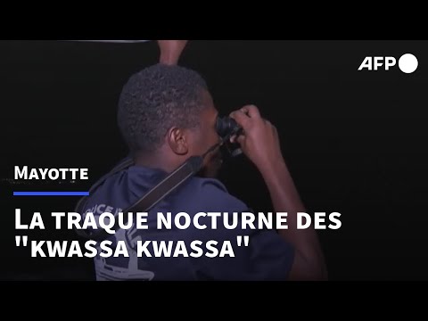Entre les Comores et Mayotte, la traque nocturne des kwassa kwassa | AFP
