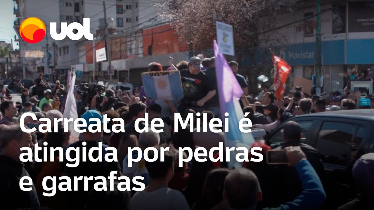 Carreata de Milei é atingida com pedras em garrafas na Argentina ele foi retirado do evento veja