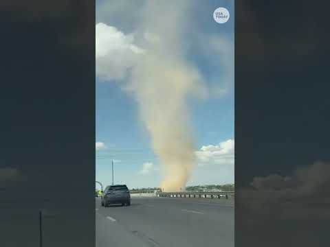 Massive dust <strong>devil</strong> spins beside Texas highway. See the video.