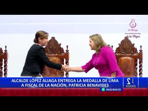 Alcalde López Aliaga entrega la medalla de Lima a Fiscal de la Nación, Patricia Benavides