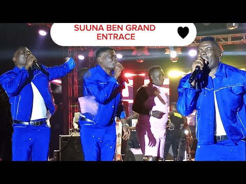 Ssuuna Ben ne Mbaziira Tonny nga bayingira ku stage  Makutano e Nansana. MBU BA DJ ABALALA BA TIKTOK