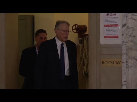 Longtime head of NRA takes the stand in civil trial