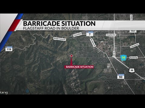 Suspect remains barricaded in vehicle for hours in Boulder County
