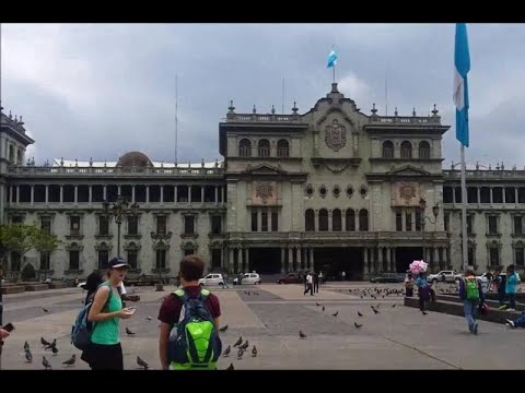 Proyecto Conecta Guate para dar acceso a internet en plazas públicas