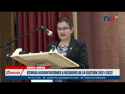 OTORGA ACREDITACIONES A BECARIOS DE LA GESTIÓN 2021-2022