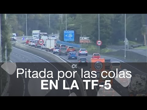 Protesta en forma de pitada por las colas de la TF-5