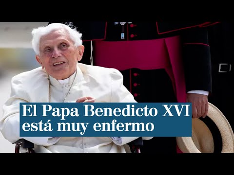El Papa pide rezar por Benedicto XVI: Está muy enfermo
