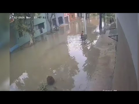 Por las inundaciones, un chico de 14 años se electrocutó en Lanús y está grave
