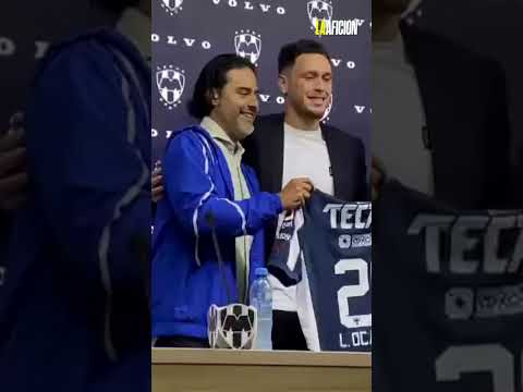 Lucas Ocampos recibe el jersey 29 de los Rayados de Monterrey