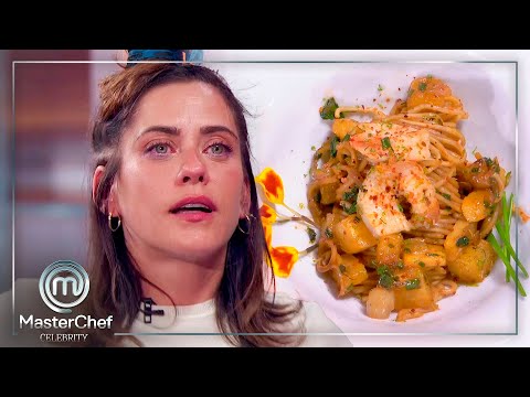 ¡María León SOLO RECIBE ELOGIOS y TRIUNFA con su PLATO! | MasterChef Celebrity 9