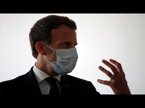 Covid-19 : pour Emmanuel Macron, la bi-thérapie proposée par Didier Raoult doit être testée