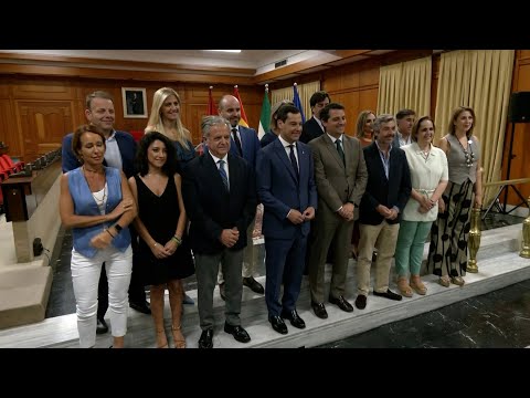 Moreno apuesta por sinergia entre administraciones para lograr progreso y bienestar en Córdoba
