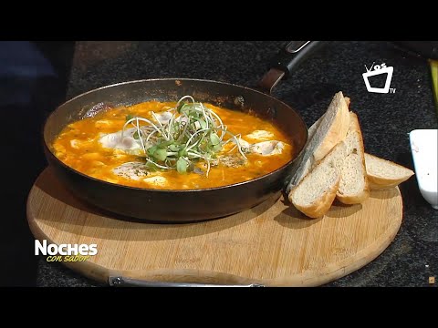 Shakshuka o Huevos rancheros en salsa de tomate || NOCHES CON SABOR