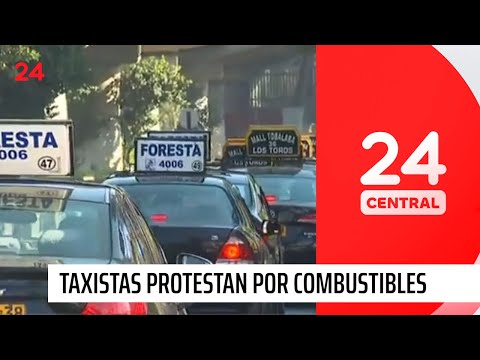 Cientos de taxistas protestas por alza de la combustibles