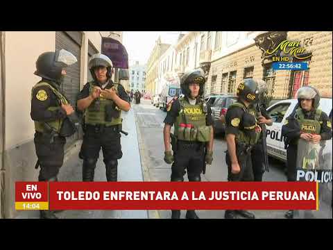 Alejandro Toledo pasa control de identidad en sede del Poder Judicial