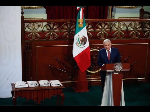 Presenta AMLO iniciativas de reformas para echar atrás herencia antipopular del neoliberalismo