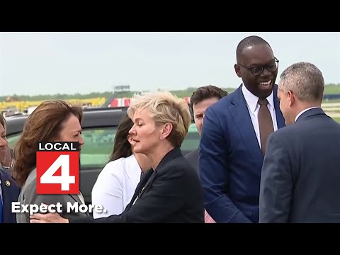Vice President Harris visits Detroit