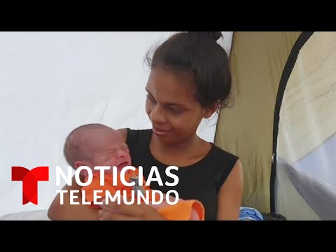 Nace un bebé en un campamento de damnificados por los huracanes en Honduras | Noticias Telemundo