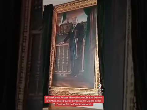 El #presidente @lopezobrador devela #pintura de el #galeria #presidentes #palacionacional #viral